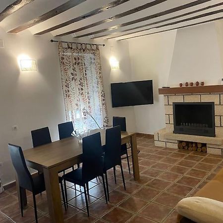 Agradable Casa Con Chimenea Interior Y Barbacoa. Villa Graja de Iniesta Kültér fotó