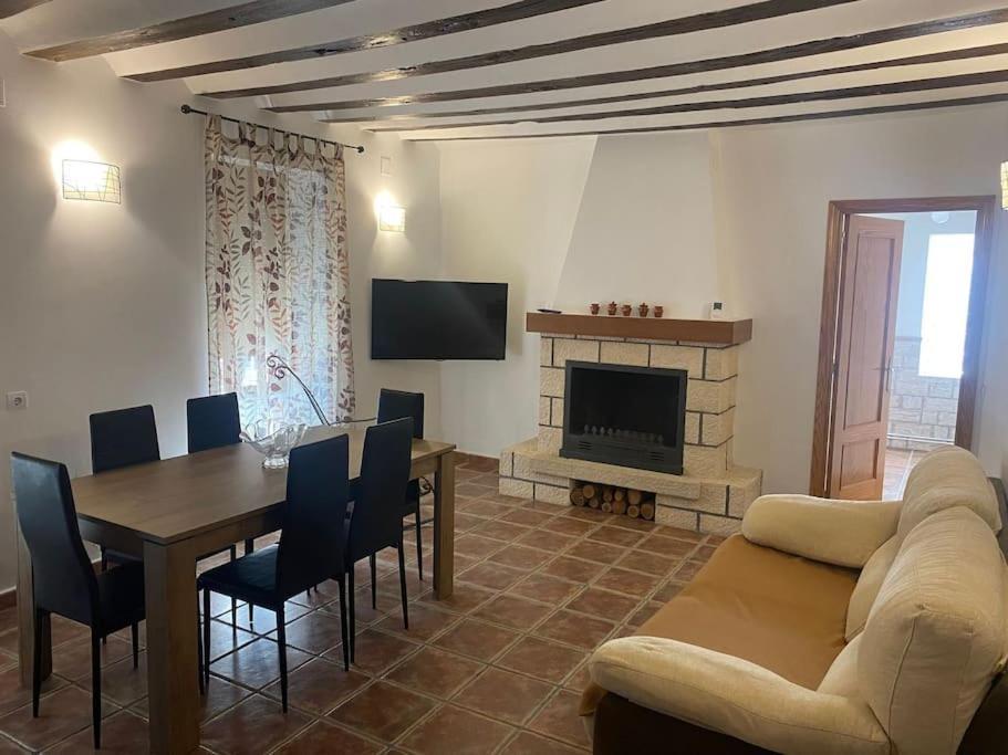 Agradable Casa Con Chimenea Interior Y Barbacoa. Villa Graja de Iniesta Kültér fotó
