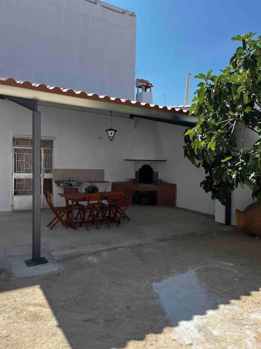 Agradable Casa Con Chimenea Interior Y Barbacoa. Villa Graja de Iniesta Kültér fotó
